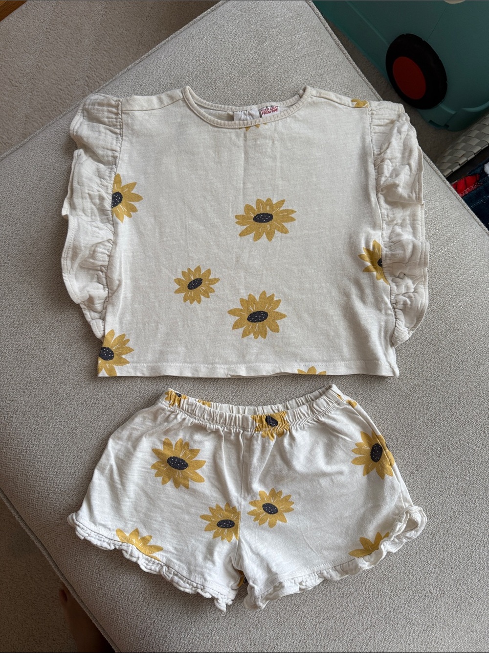 Zara Cream and Yellow Sunflower Kids Matching Set